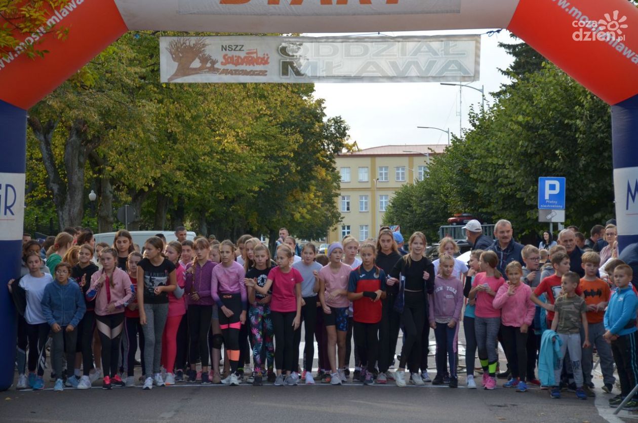 Pobiegli dookoła parku 