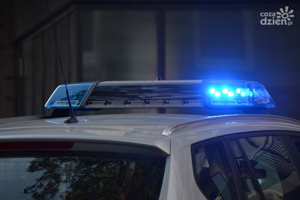 Płońsk: Kierowca miał dożywotni zakaz, oszukał policję i jechał po alkoholu. Grozi mu 5 lat więzienia