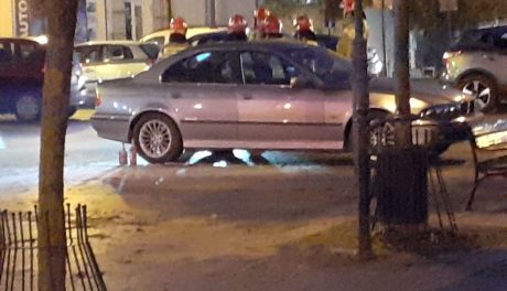 BMW w ogniu w centrum Ciechanowa