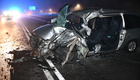 Tragedia na wiadukcie w Mławie. 40-latek nie przeżył czołowego zderzenia