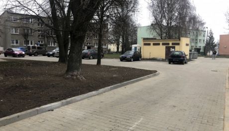 Kicińskiego w nowej odsłonie. Droga za biblioteką przeszła remont