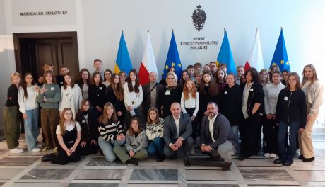Jak naprawdę wygląda praca posłów i co kryje się w budynkach polskiego parlamentu sprawdzali uczniowie Krasiniaka i STO