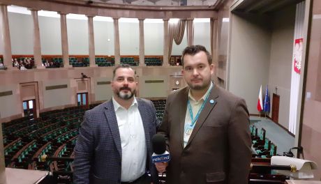 Prosto z sejmowej sali obrad rozmowa radia rekord z posłem Arkadiuszem Iwaniakiem