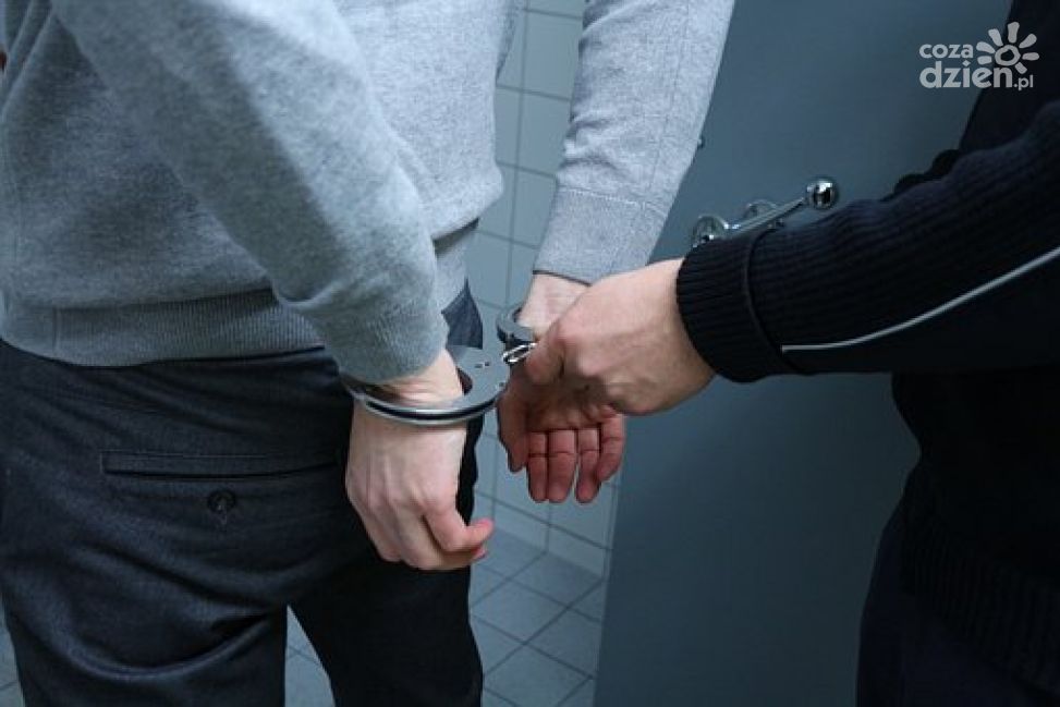 Seria włamań w gminie Nowe Miasto. 54-latek zatrzymany przez policję – grozi mu 10 lat więzienia