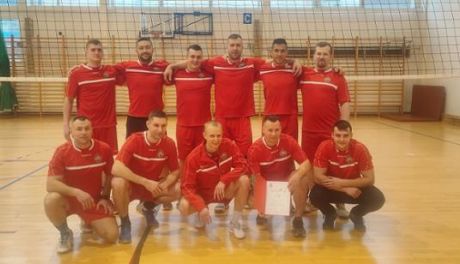 Przasnysz. Strefowy turniej strażaków w piłce siatkowej