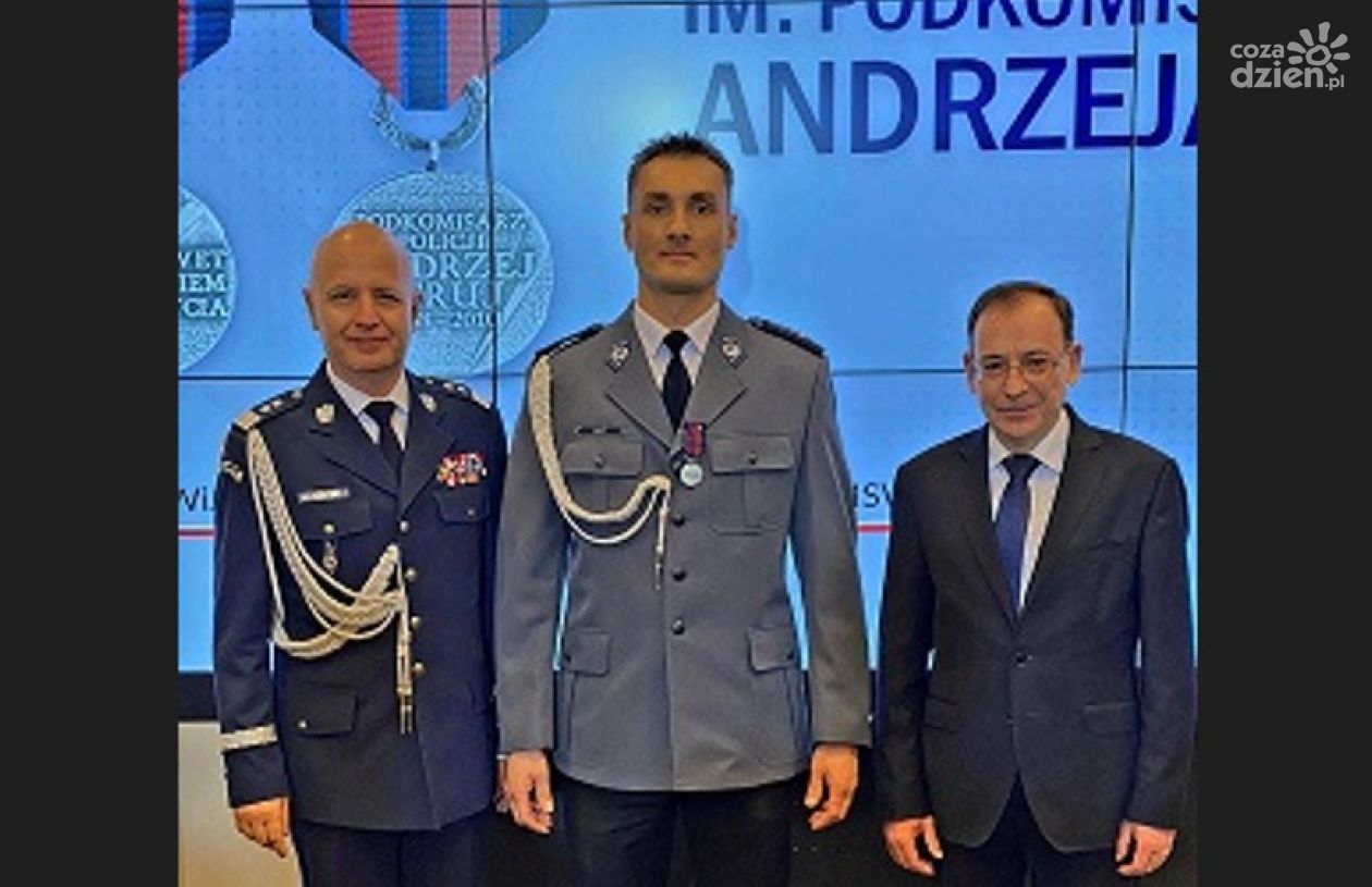 Policjant z Glinojecka bohaterem
