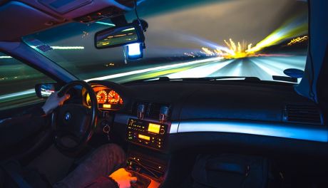 Kierowca stracił prawo jazdy za prędkość! Do tego mandat i punkty karne