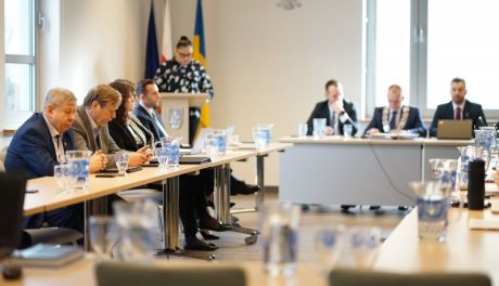 10 uchwał na sesji. Nad czym obradowali miejscy radni z Ciechanowa?
