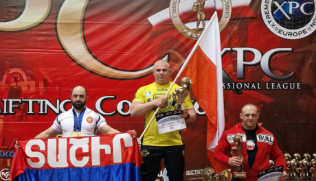 Nasz żołnierz na najwyższym stopniu podium