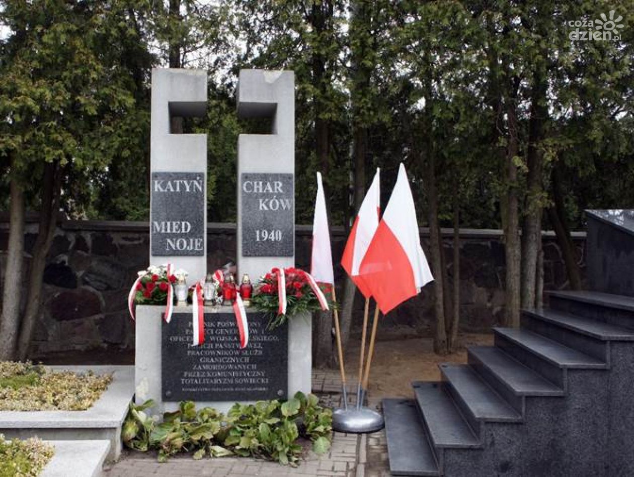 Mława: obchody 80 rocznicy ujawnienia zbrodni