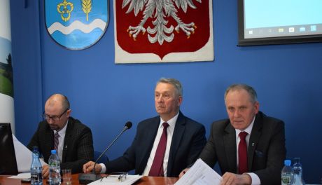 Wstydliwy poziom dofinansowań i bardzo zły stan dróg. Pierwsze wnioski nowego wójta gminy Ciechanów