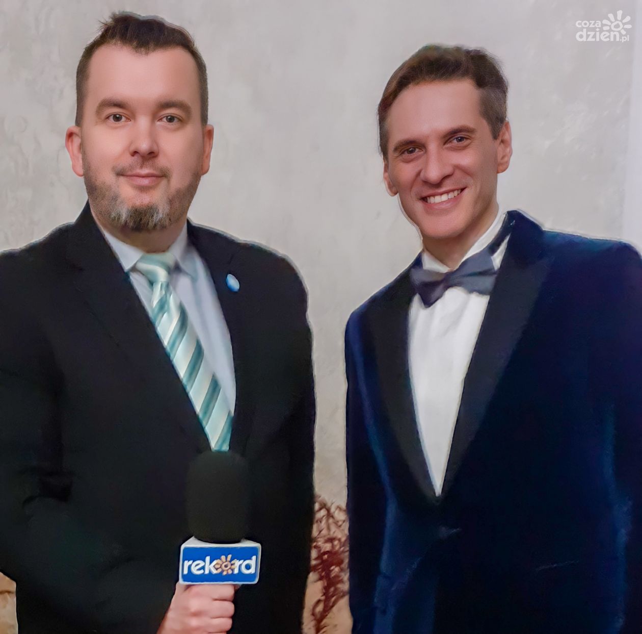 Robert Szpręgiel - między powagą a rozrywką