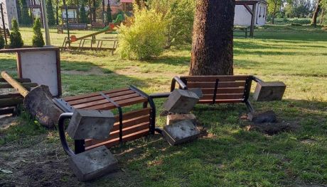 Wandale zaatakowali Koziczyn. Wójt: Jeśli ktokolwiek widział, proszę o kontakt