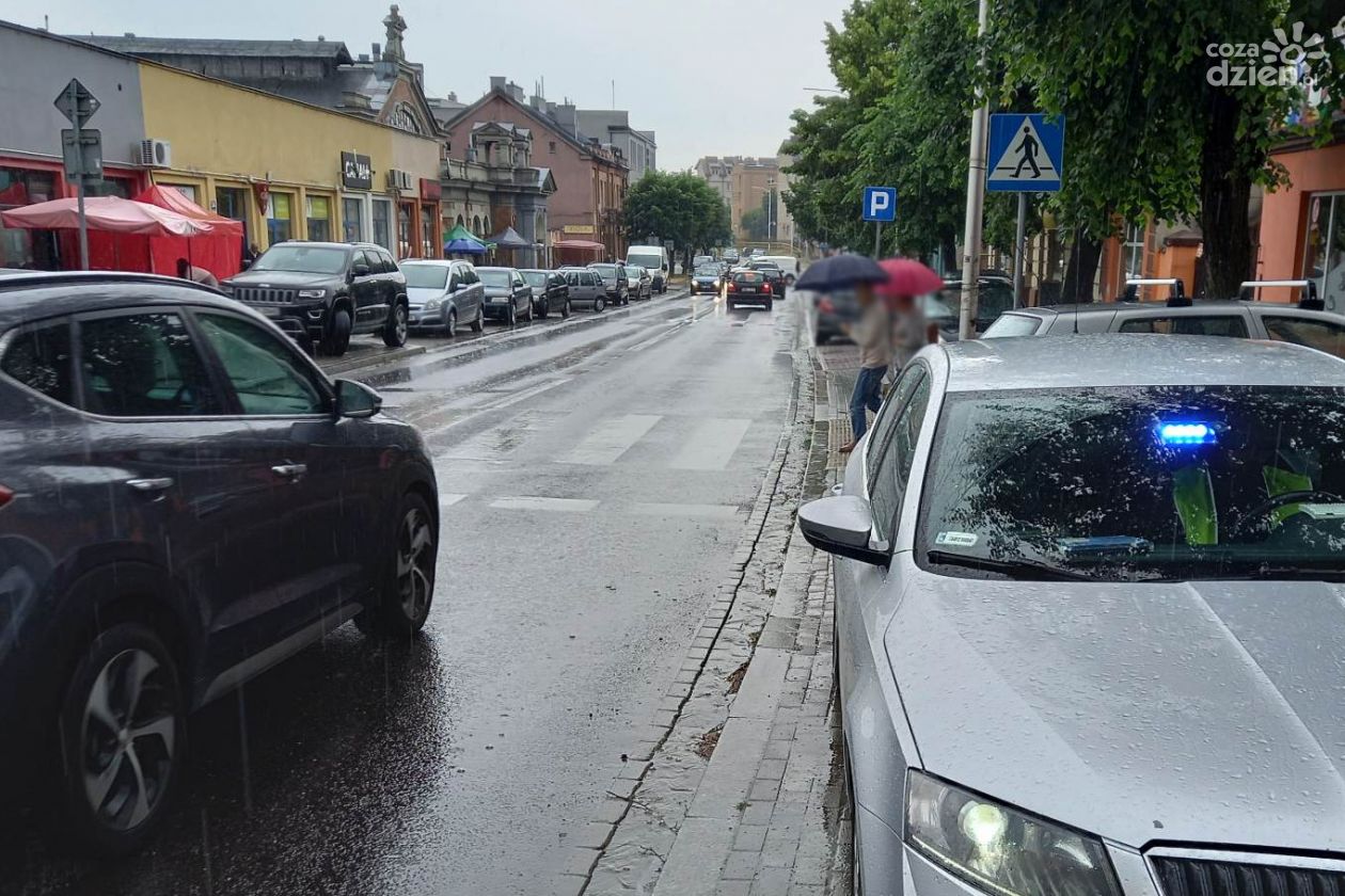 Ranna kobieta trafiła do szpitala