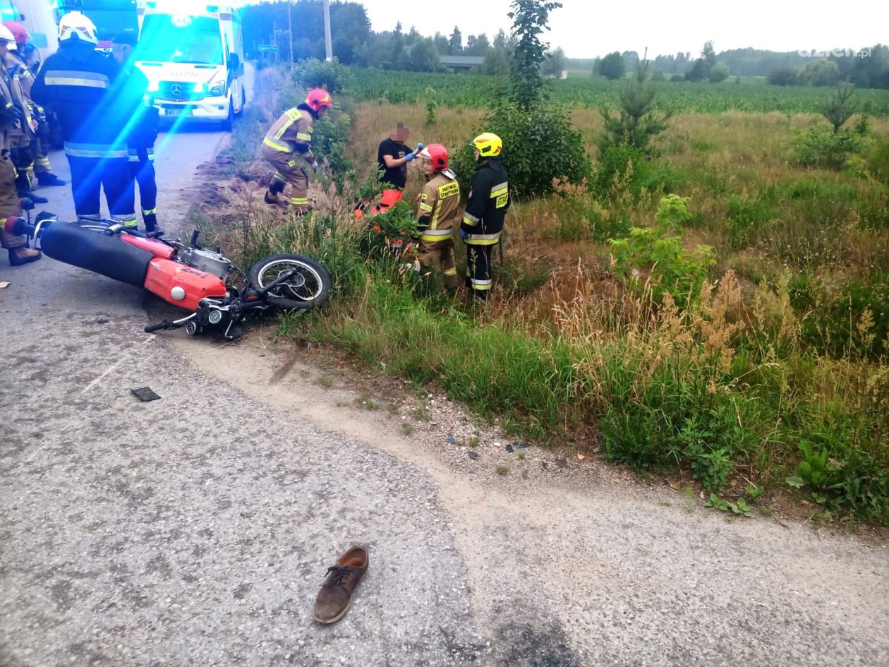 Motocyklem w ciężarówkę