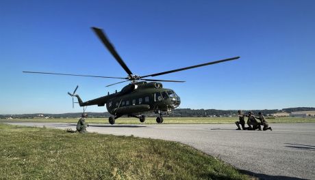 Eskapady K-9 WOT w Pieninach: Doskonalenie Umiejętności na Poligonie Górskim