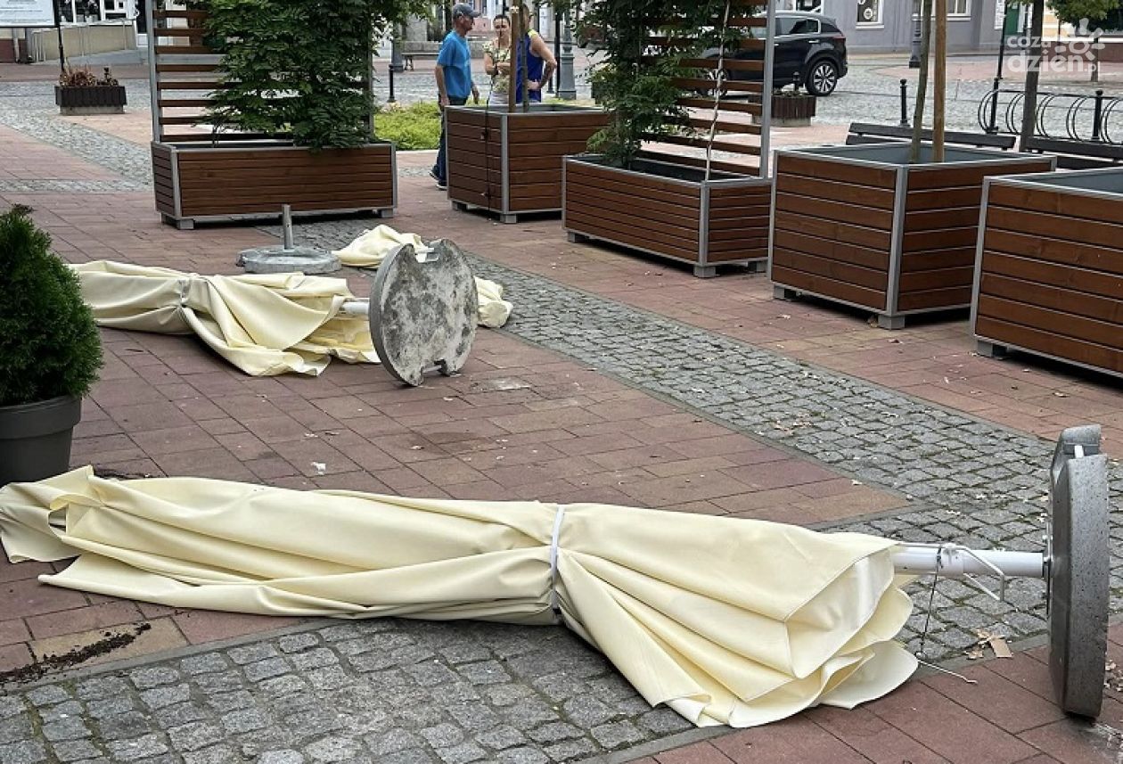 Ktoś zdemolował rynek miejski