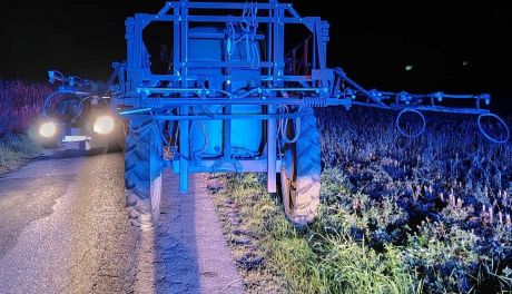 Potrącony przez ciągnik 20-letni mieszkaniec powiatu ciechanowskiego trafił do szpitala