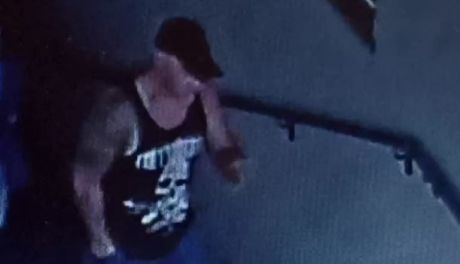 Czy rozpoznajesz mężczyznę z zdjęć? Poszukuje go policja