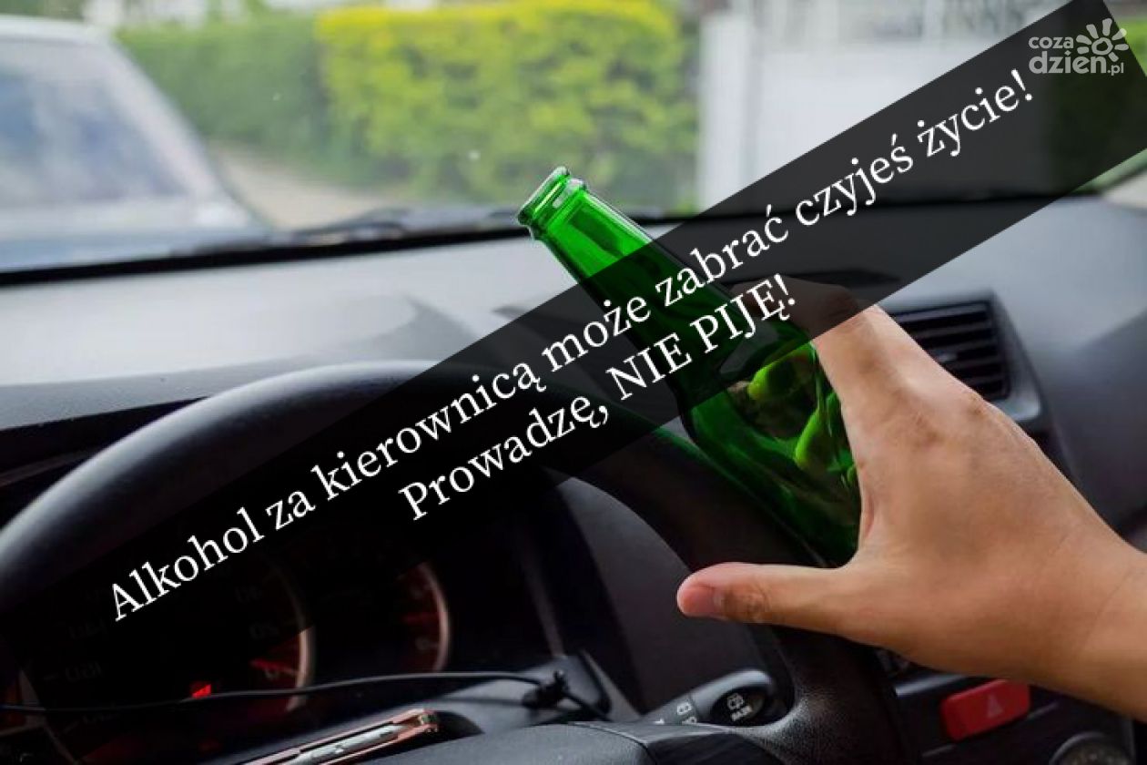 Pijany zasnął za kierownicą