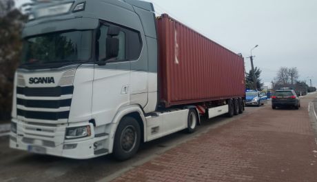 Kierowca podmienił tablicę rejestracyjną. Grozi mu nawet 5 lat więzienia