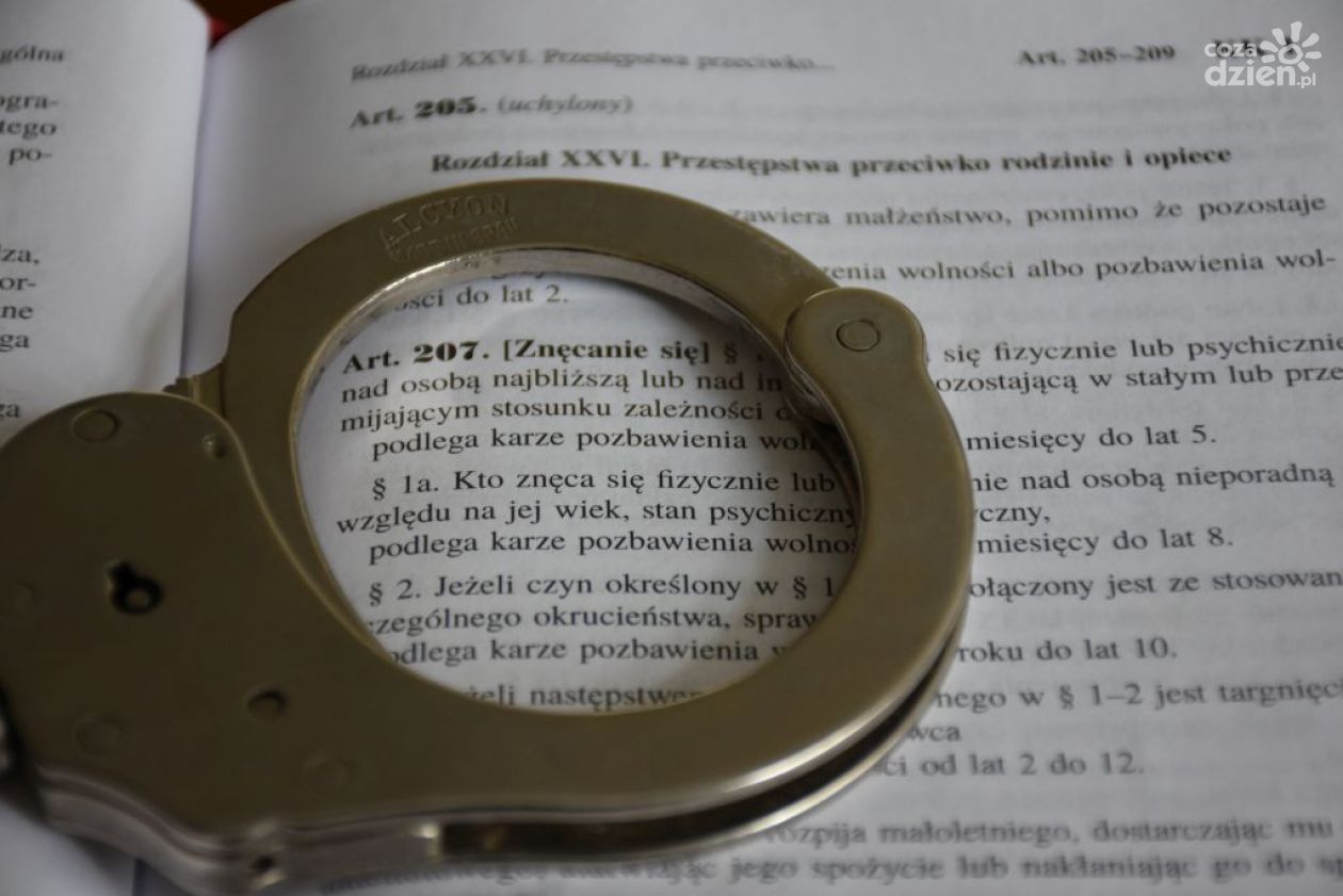 Dostał nakaz opuszczenia lokalu 