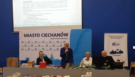 [Zdjęcia] VIII edycja Ciechanowskiego Dyktanda o Pióro Prof. J. Bralczyka