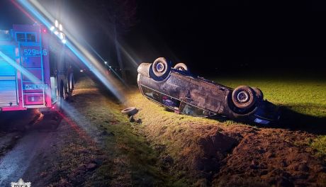 Nietrzeźwy kierowca dachował. Poniesie konsekwencje prawno-karne