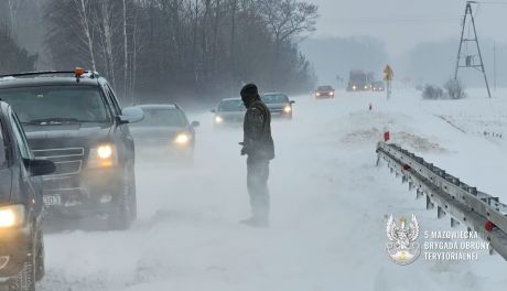 Terytorialsi przyszli z pomocą kierowcom