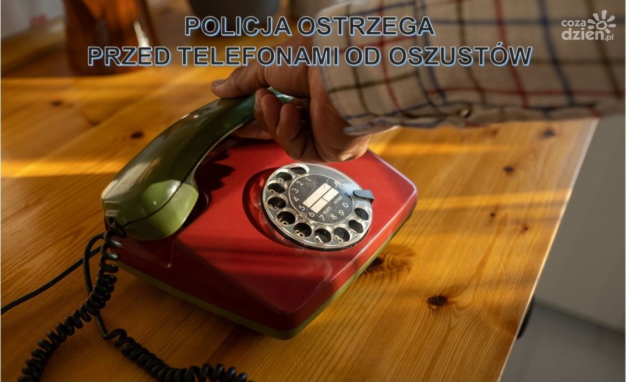 Myślała, że rozmawia z policjantem. Wyrzuciła 30 tys. złotych do kosza 
