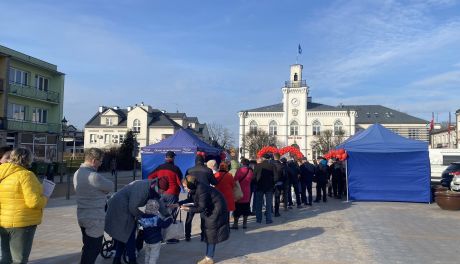 Walentynki w Ciechanowie: Miasto obdarowało mieszkańców ekologicznymi prezentami [Zdjęcia]