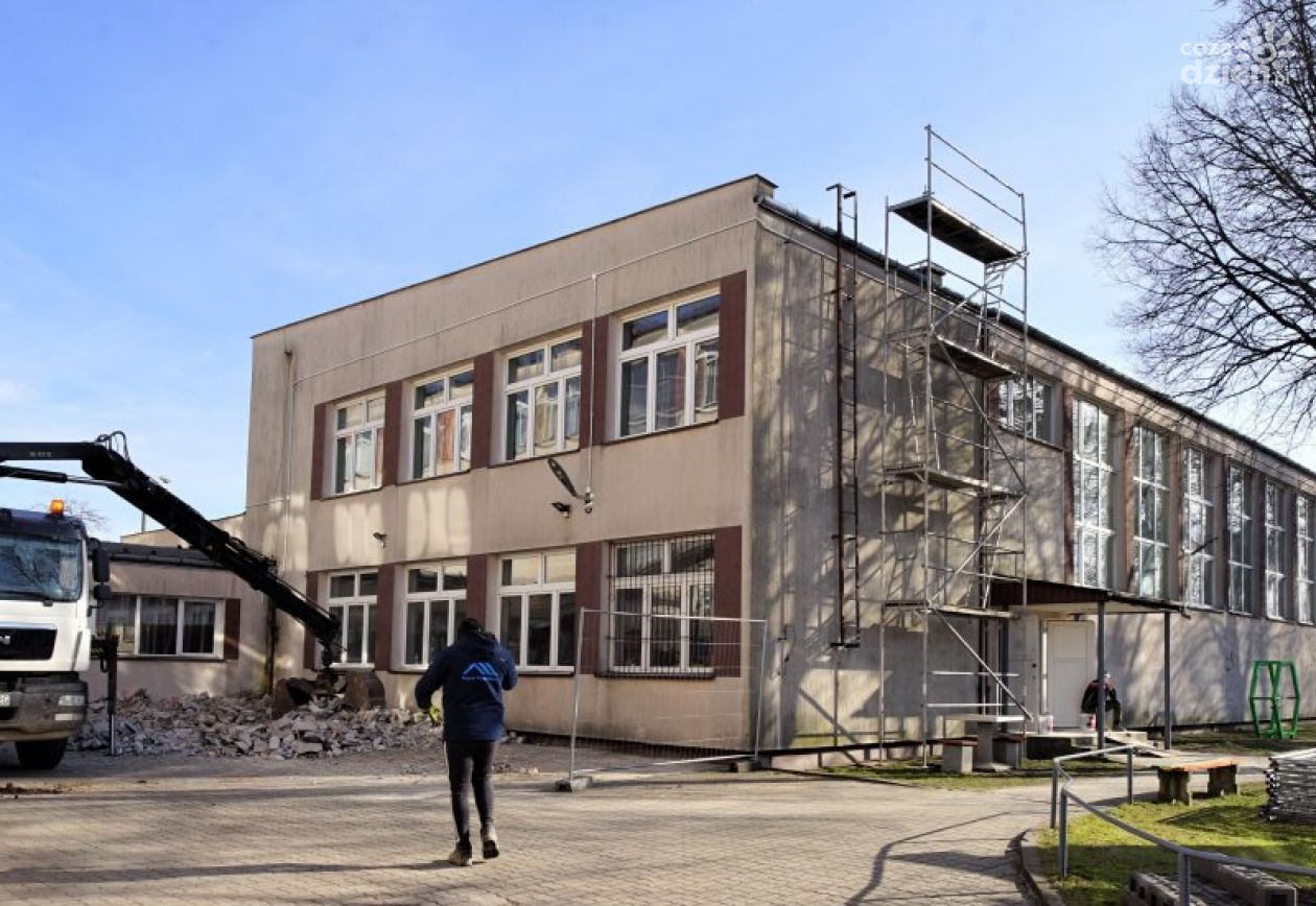 Szkoła Podstawowa nr 5 w Ciechanowie przechodzi metamorfozę!