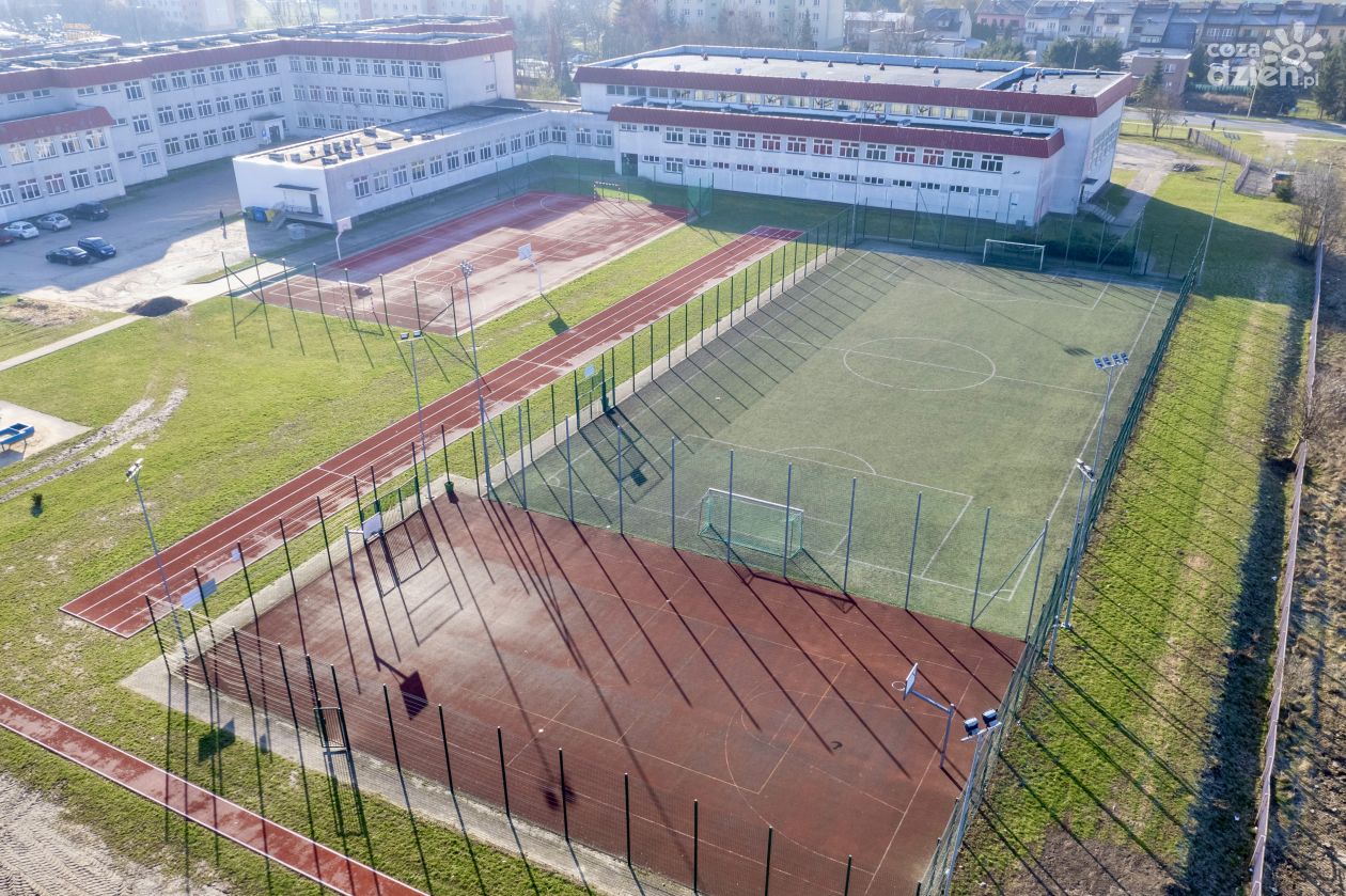 Nowoczesne zaplecze sportowe dla uczniów SP nr 3 w Ciechanowie!
