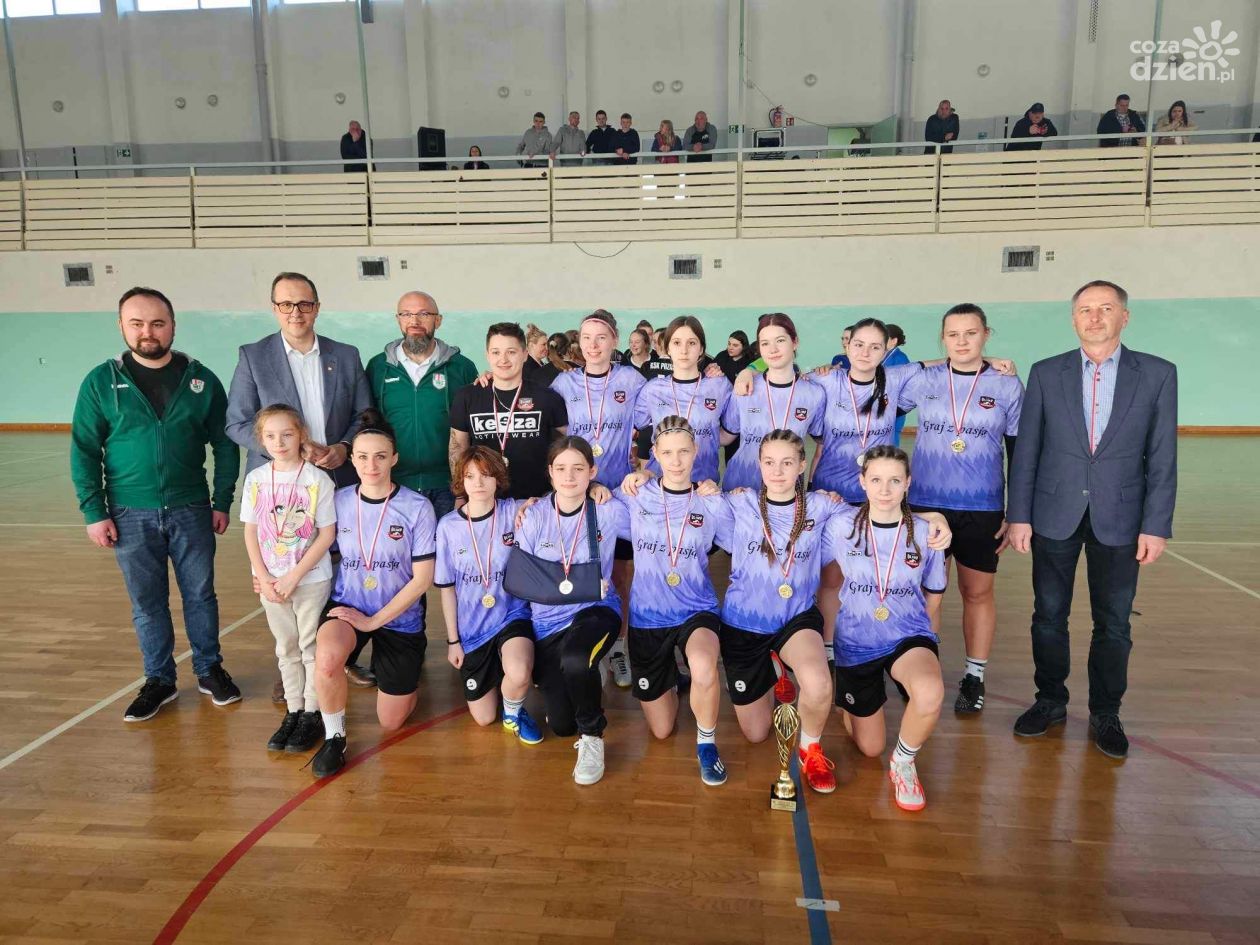APN OLIMP LADIES Ciechanów na najwyższym stopniu podium