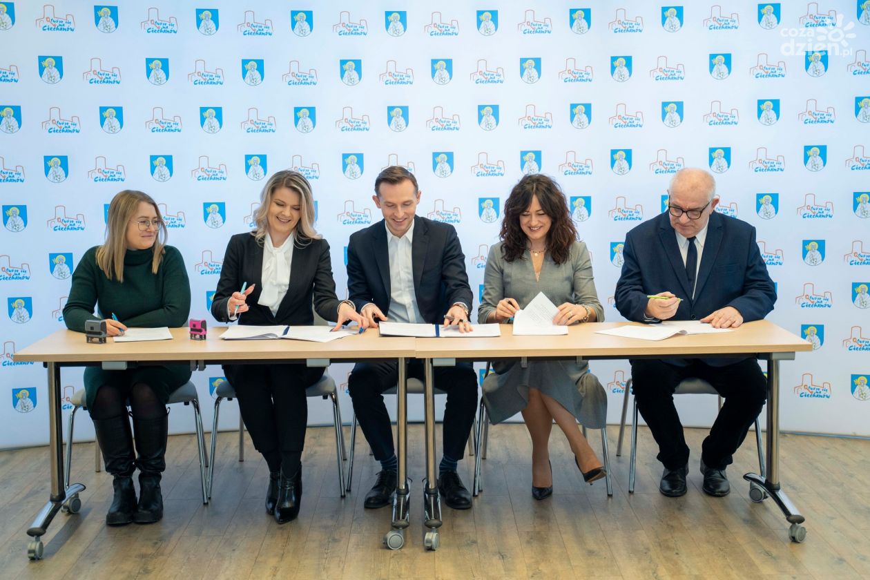 Ciechanów i samorząd Mazowsza wspierają rozwój Rodzinnych Ogrodów Działkowych