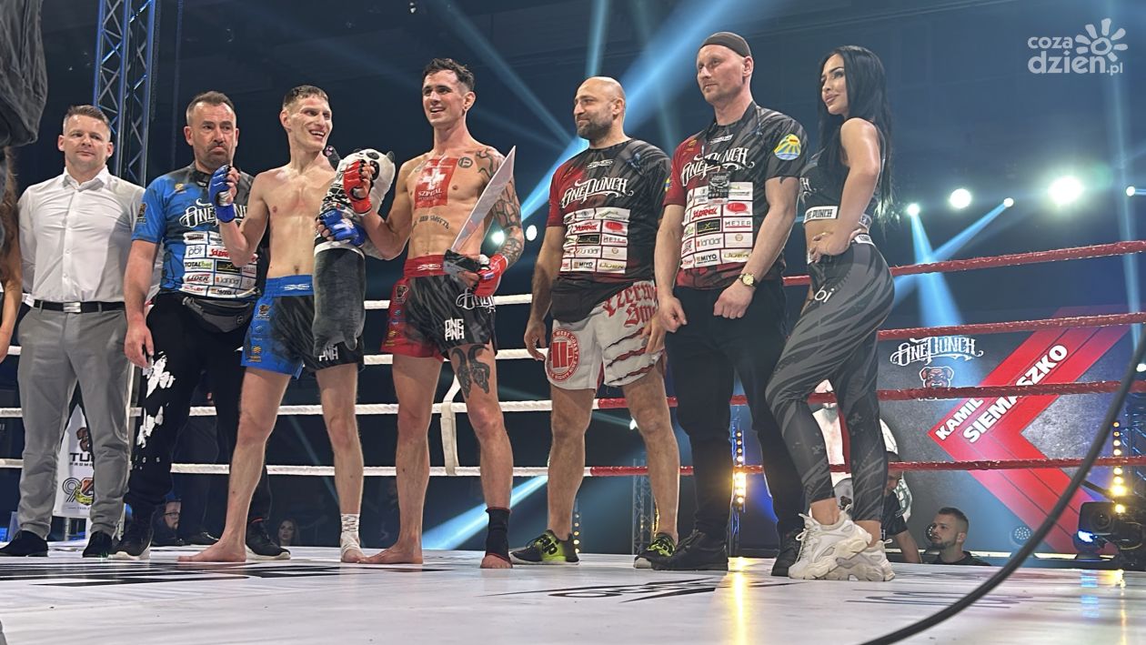 Gala ONE PUNCH!