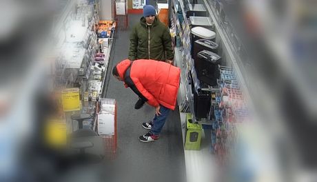 Ukradli smartwatche i konsolę do gier. Zarejestrowały ich kamery monitoringu