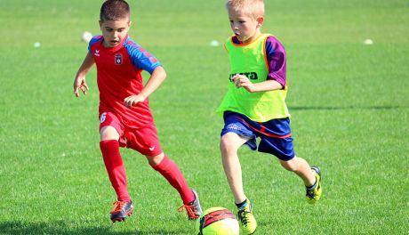 Z obozu sportowego do  szpitala. Policja i sanepid ustalają czym zatruły się dzieci
