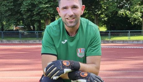 Rafał Olszewski przechodzi na piłkarską emeryturę