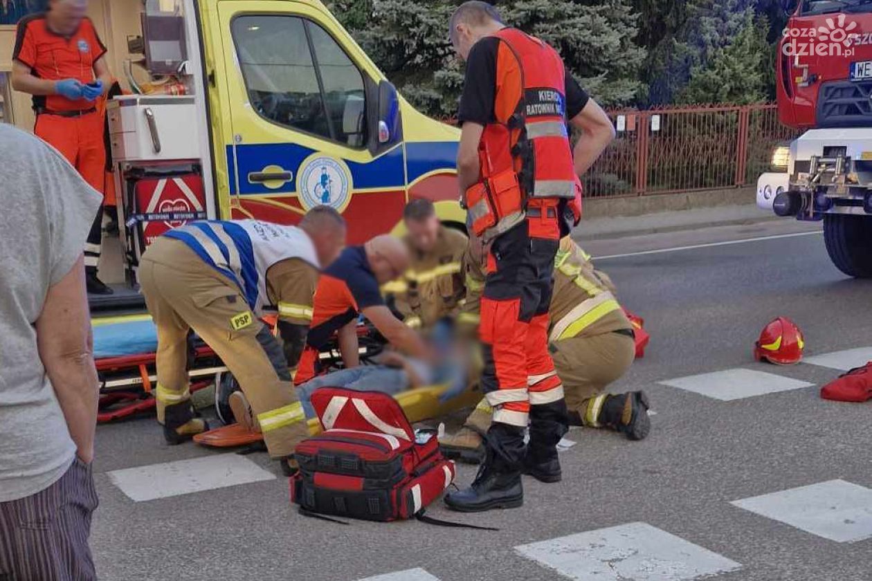 Wypadek na hulajnodze w Mławie – dziewczynka przetransportowana śmigłowcem