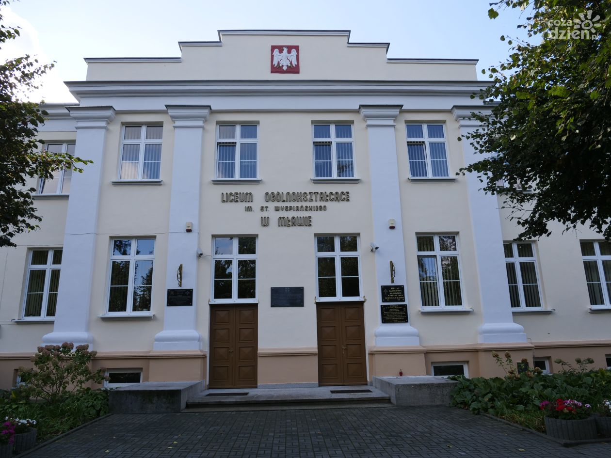 Zabytkowa szkoła w Mławie przechodzi renowację!