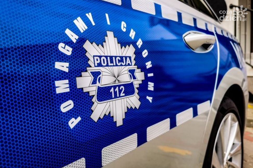 Jechał za szybko, podał fałszywe dane, miał dożywotni zakaz prowadzenia