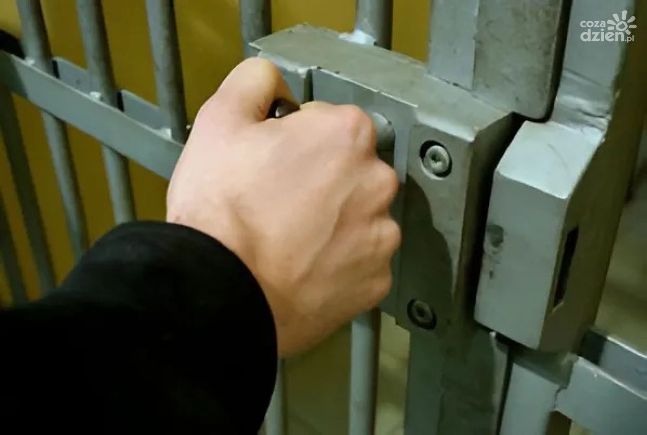 37-latek z Płońska zatrzymany! Włamanie, kradzież i poszukiwanie listem gończym