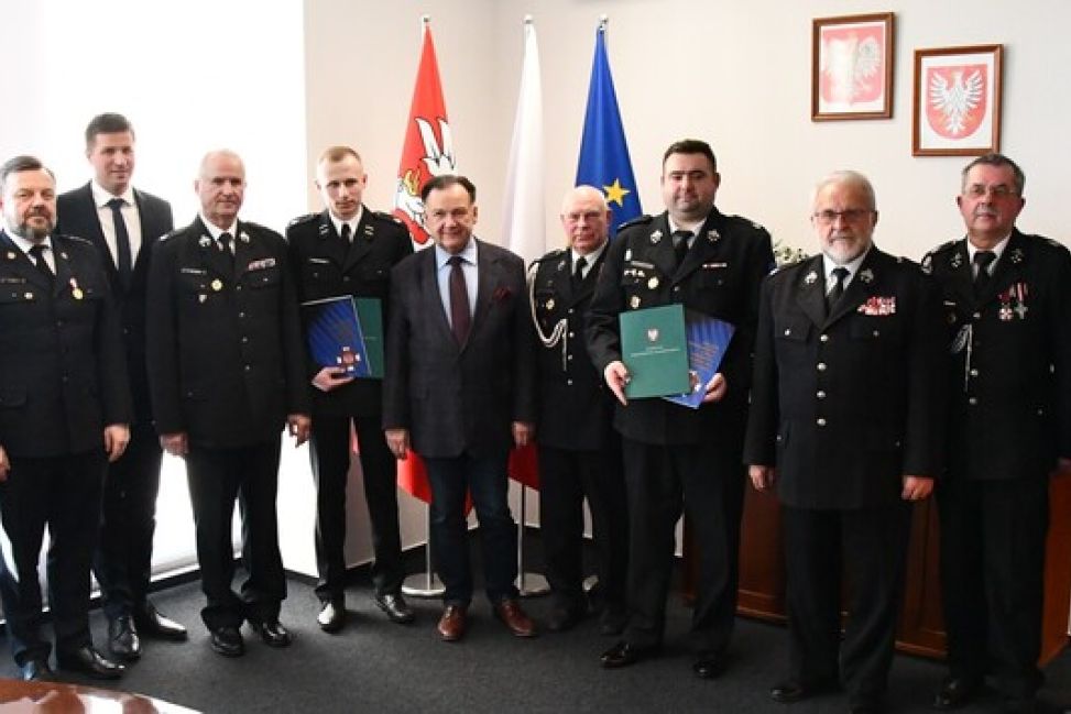 Druhowie OSP nagrodzeni. Wybrano strażaków miesiąca