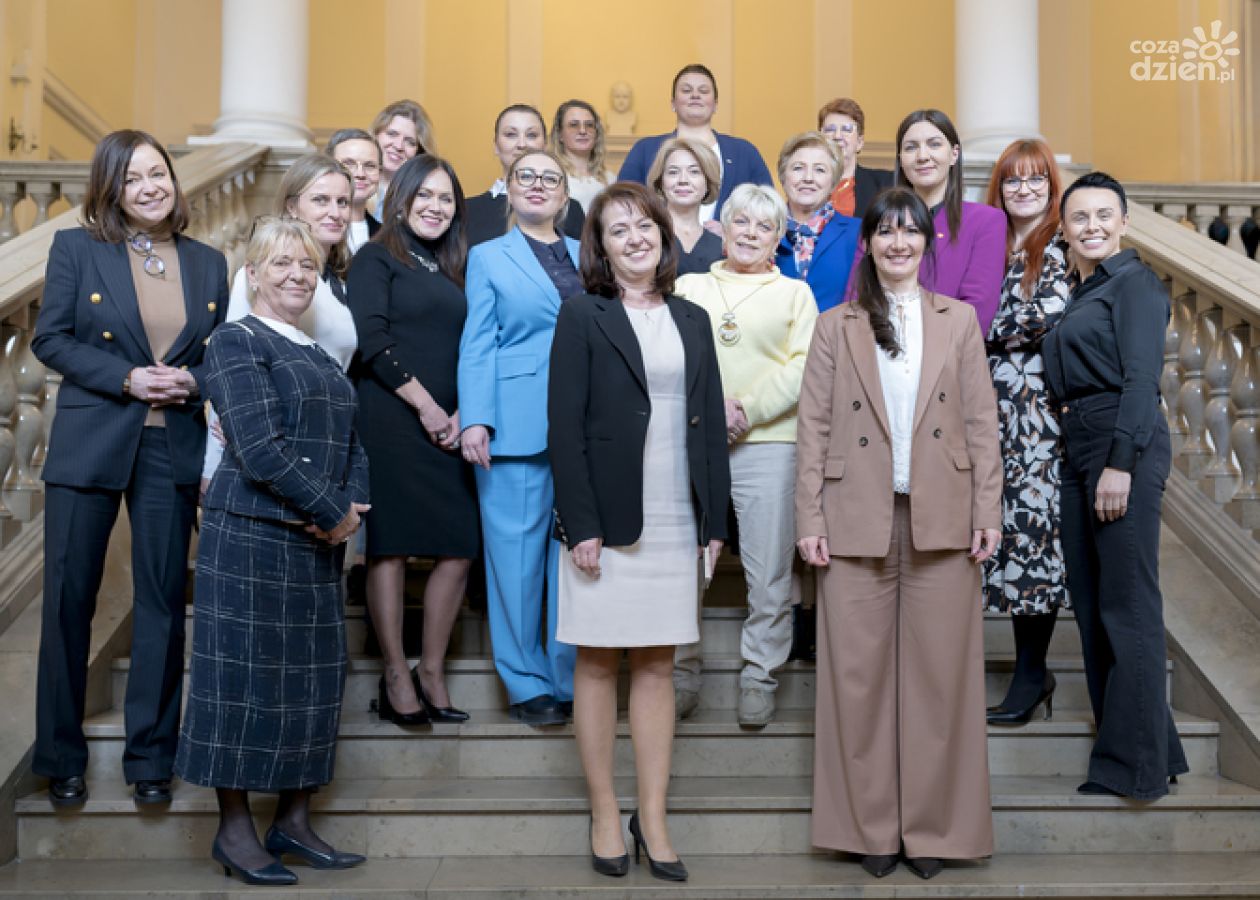 Kobiety w Sejmiku – ich rola w polityce rośnie