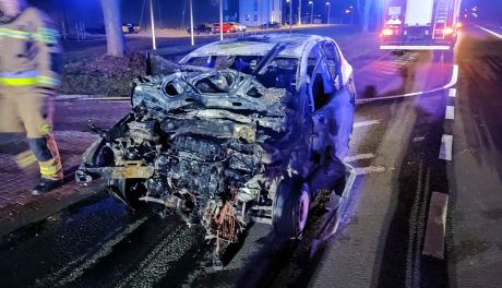 Płonął po zderzeniu z TIR-em! Niebezpieczny wypadek w Uniszkach Zawadzkich