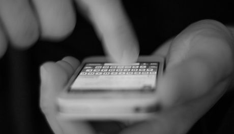 Oszustwa przy sprzedaży w Internecie. Policja ostrzega: „Nie klikajcie w podejrzane linki!”