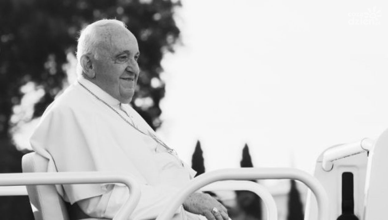 Papież Franciszek  nie żyje