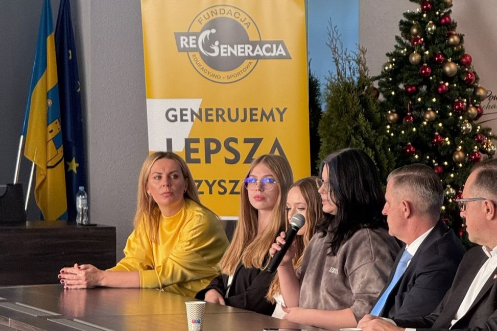 Młodzi chcą zmieniać rzeczywistość. Debata „Młodzież i Samorząd” już 27 maja. Projekt realizuje Fundacja reGeneracja.